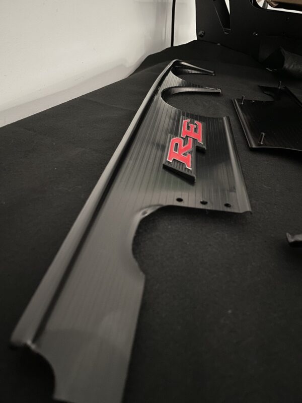 BLACK ALLOY GARNISH - Anodized