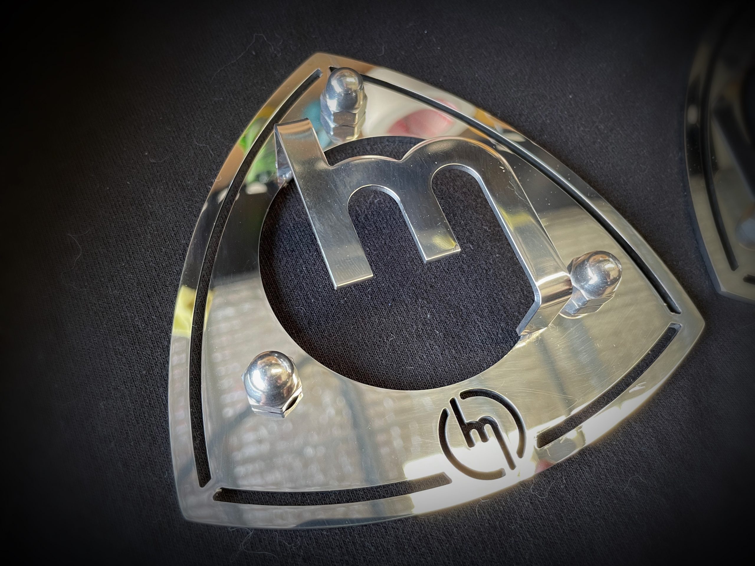 1200/1300 Polished Stainless Strut Tops M cut Raised M