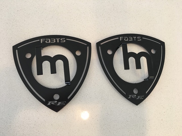 BLACK FA3TS 1300 Strut Top with Raised M